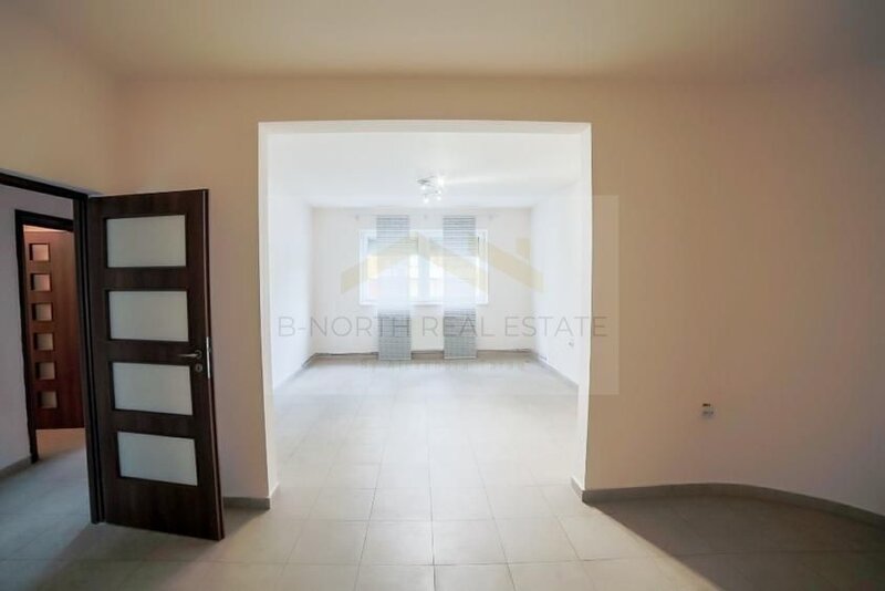 Uranus, birou ultra eficient energetic, in vila P+ 2