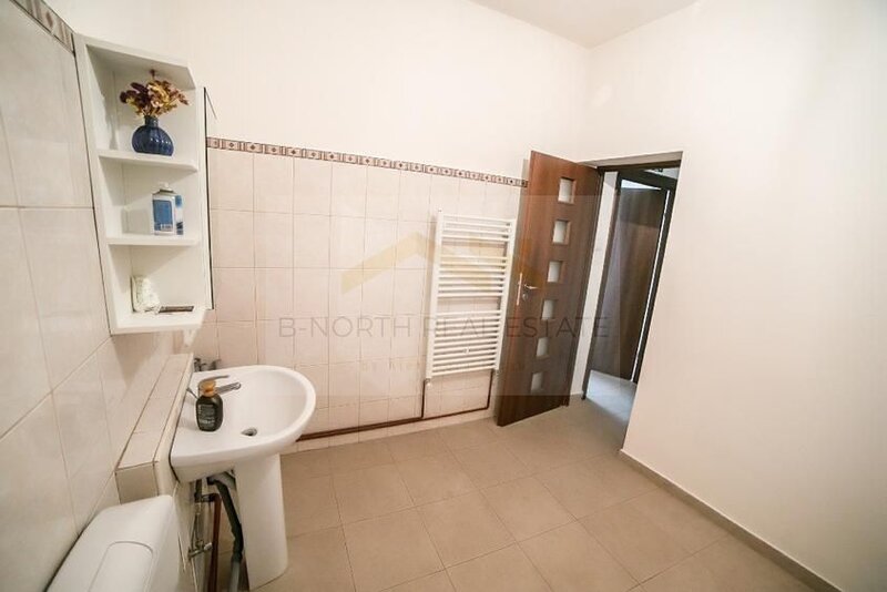 Uranus, birou ultra eficient energetic, in vila P+ 2