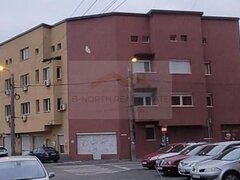 Uranus, birou ultra eficient energetic, in vila P+ 2